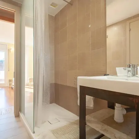 Stella, Luminoso De Playa En Costa Dorada - Apartament